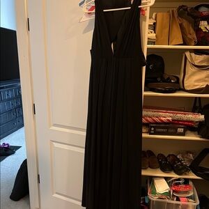 Elegant Black Sleeveless Dress